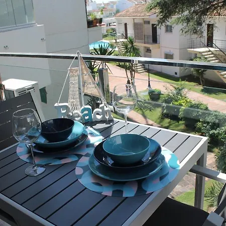 Bonito Ubicado En La Carihuela Torremolinos